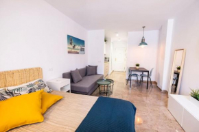 Modern & cozy studio excellent location near beach